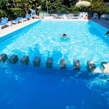 アパート Locazione Turistica Holiday Rendez-vous - Pit190-4